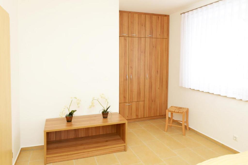 Weißenbergフェリエンヴォヌンゲン ヴェイヒャー ホフアパートメント 部屋 写真